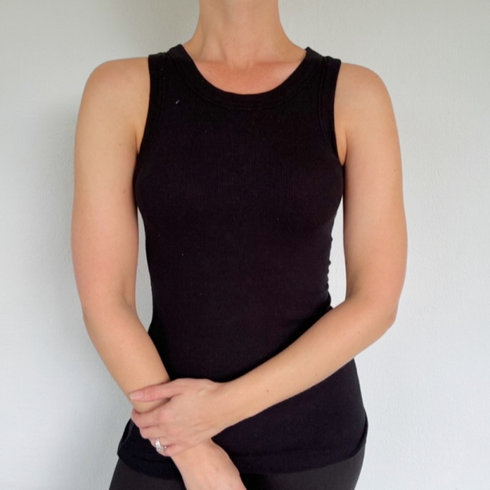 Black stretchy ribbed knit sleeveless tank top size large